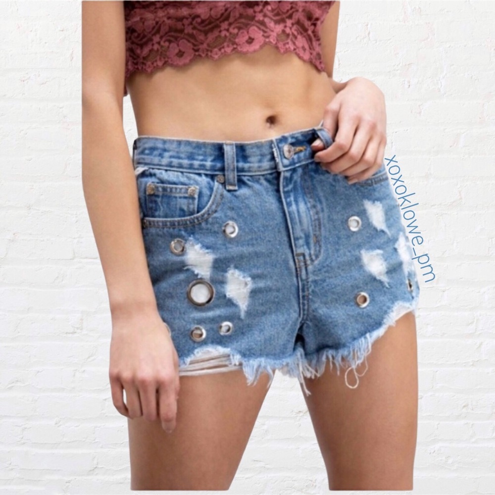 POL Blue Denim Distressed Raw Edge Grommet Shorts - Picture 5 of 15